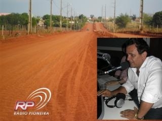 Avenida das Amoreiras: obra aguarda pavimentao.