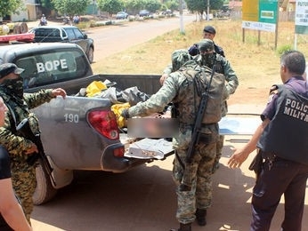 Assaltantes foram mortos em confronto com o Bope, em Vila Rica. (Foto: Danilo Trindade/ Eldorado FM)