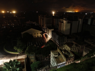 Apago atingiu oito estados do Nordeste na madrugada desta sexta-feira (4)