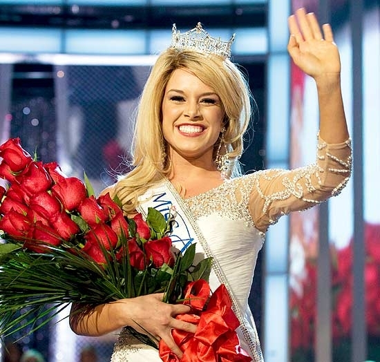 Teresa Scanlan, Miss Nebraska, que venceu o Miss America 2011 em Las Vegas no ltimo sbado