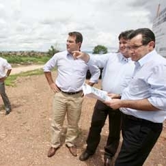 Ontem, governador visitou local, com cpula da Agecopa