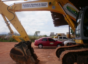 Grupo opositor a Tlio Fontes quer investigar se houve negligncia em queda de mquina em crrego