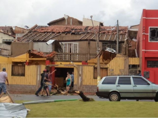 Corpo de Bombeiros ainda no possu um nmero de casas destelhadas