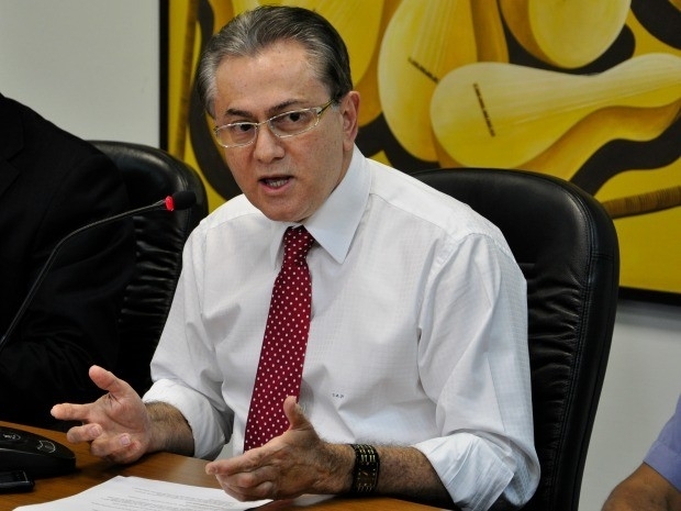 Presidente do TJ, Orlando Perri, deve buscar ressarcimento aps incndio. (Foto: Ren Diz/G1)