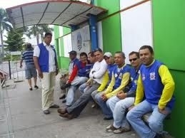 Os moto-taxistas descobriram a casa do ladro