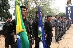 Moradores aprovam presena dos policiais, j que vivem aterrorizados por criminosos que brigam pelo comando do trfico d