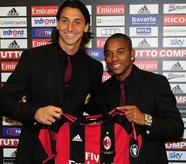 Ibrahimovic e Robinho estreiam neste sbado pelo Milan. Sueco ser titular e brasileiro comear na reserva contra o Ces