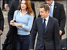 Carla Bruni disse que Nicolas Sarkozy vai se empenhar por iraniana