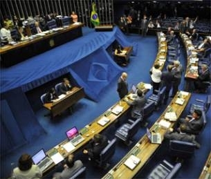 Levando-se em conta as ltimas pesquisas, Dilma, se eleita, teria o apoio de 58% dos senadores 