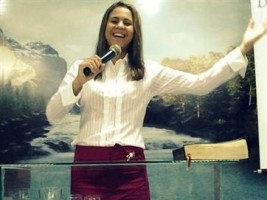 Cantora gospel desaparece e famlia faz campanha para encontr-la